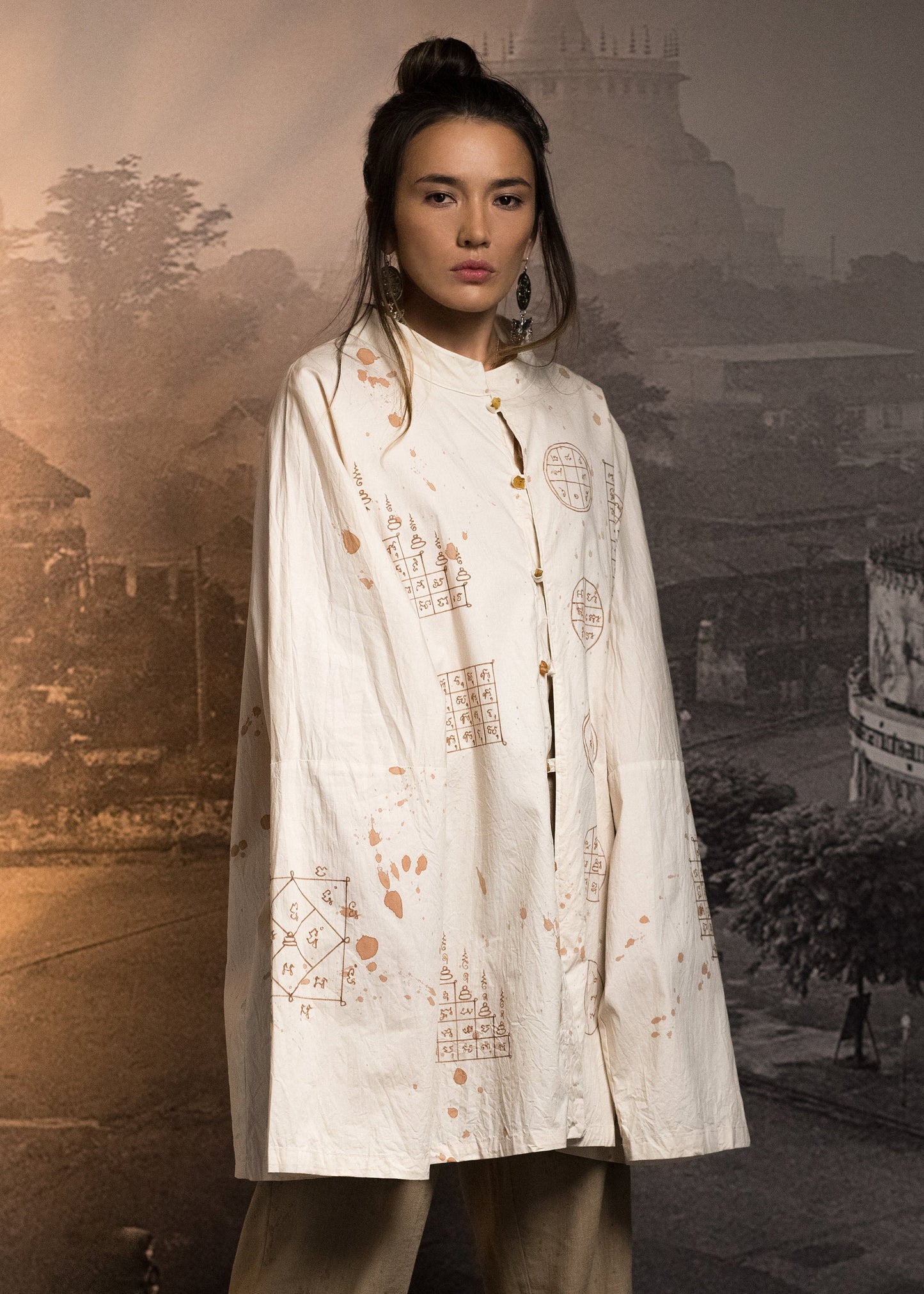 Oversize shirt Sak Yant